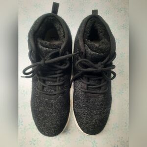 Black Shoe/Bootie Size 9